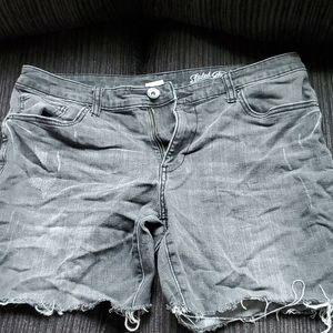 Cut off shorts